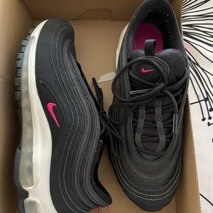 NIKE AIR MAX 97s